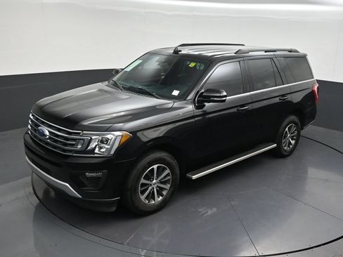 Used 2020 Ford Expedition XLT w/ Equipment Group 201A RWD image 15