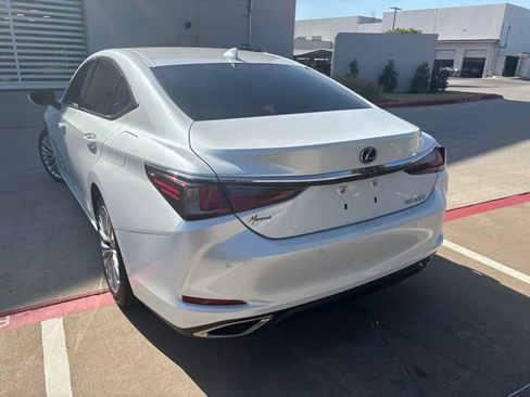 Used 2020 Lexus ES 350 w/ Premium Package FWD image 4