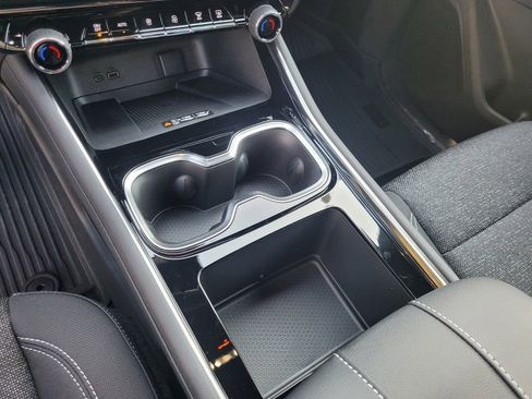 New 2026 Chevrolet Traverse LT w/ LPO, Floor Liner Package image 31