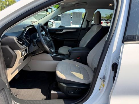 Certified 2022 Ford Escape SE AWD/4WD image 13