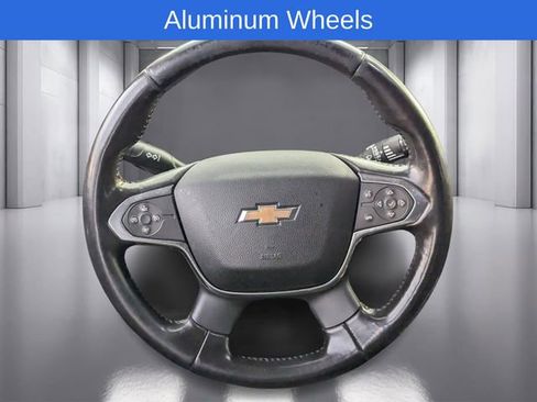 Used 2019 Chevrolet Traverse LT image 11