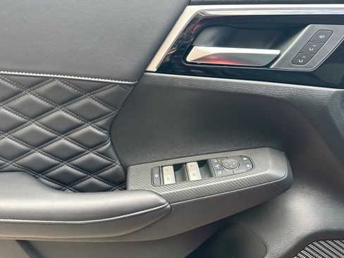 New 2025 Mitsubishi Outlander SEL image 10