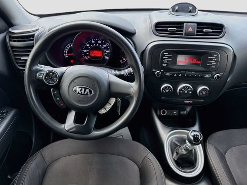 Used 2016 Kia Soul FWD image 24
