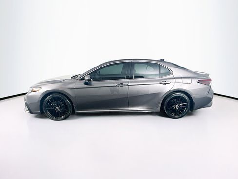 Used 2024 Toyota Camry XSE FWD image 4