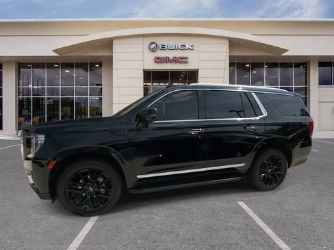Certified 2023 GMC Yukon SLT w/ SLT Luxury Package RWD image 7