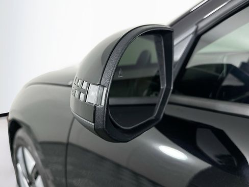 Used 2024 Hyundai Ioniq 6 SE image 16