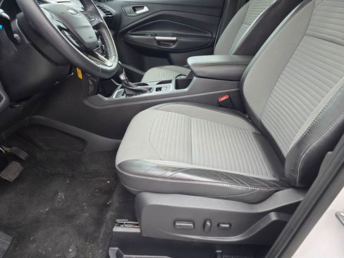Used 2018 Ford Escape SE w/ SE Sport Appearance Package AWD/4WD image 10