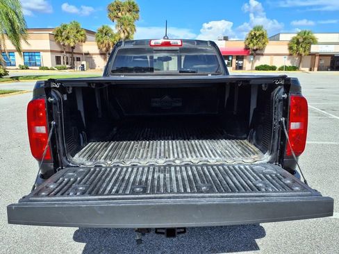 Used 2019 Chevrolet Colorado Z71 RWD image 16