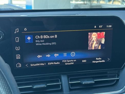 Used 2025 Chevrolet Trax LT image 35