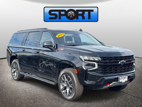 Used 2023 Chevrolet Suburban Z71 w/ Z71 Off-Road Package AWD/4WD image 27