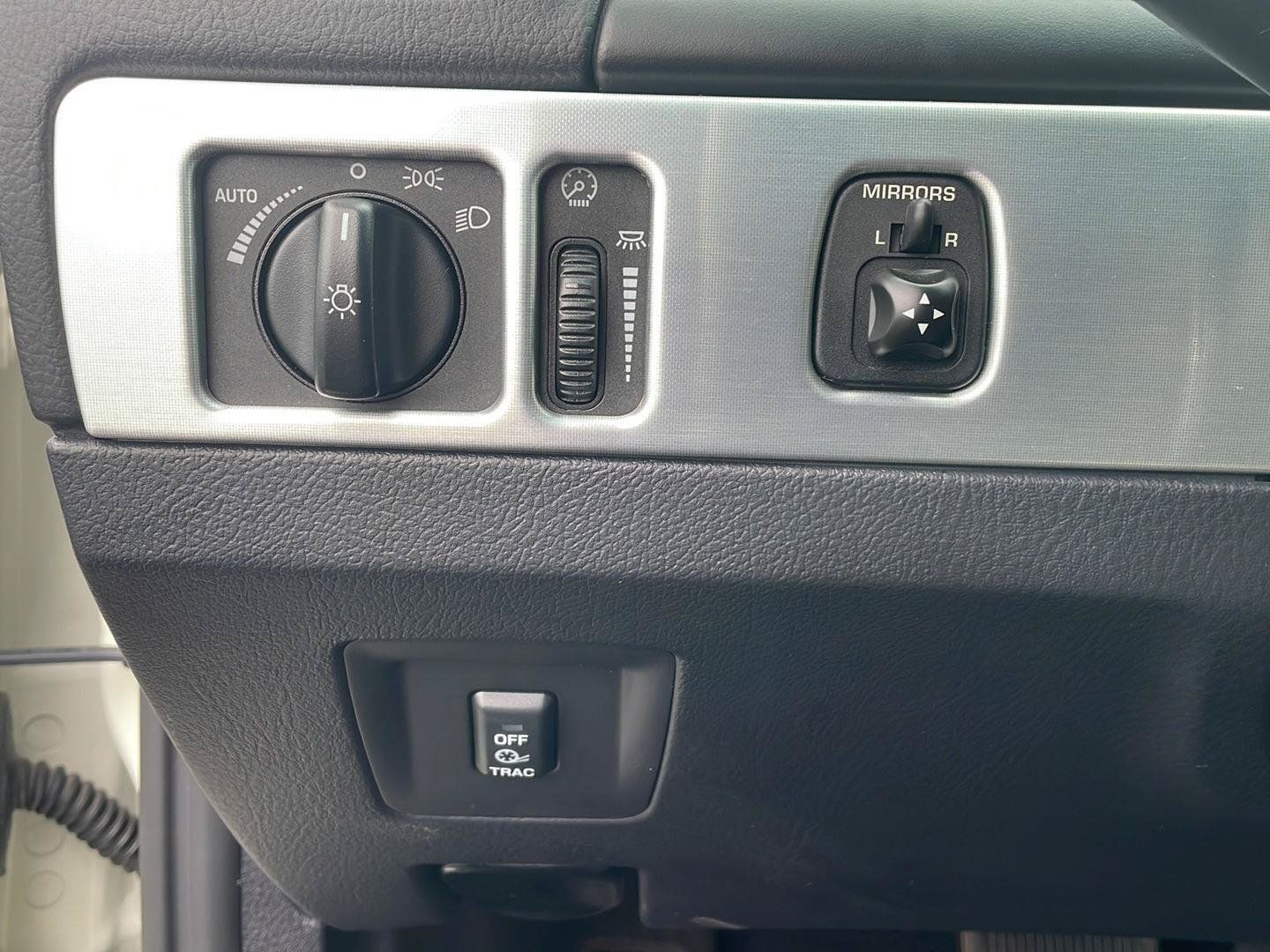 Used 2003 Ford Thunderbird RWD image 13
