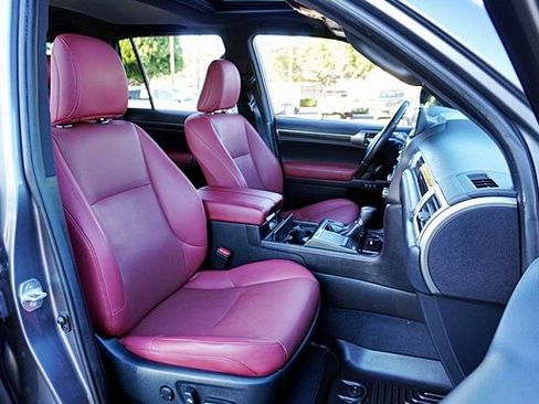 Used 2023 Lexus GX 460 Premium w/ Premium Plus Package image 13