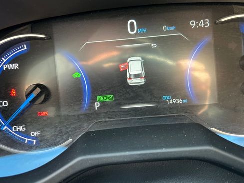 Used 2025 Toyota RAV4 LE image 27