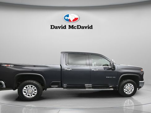 Used 2024 Chevrolet Silverado 2500 LTZ image 9
