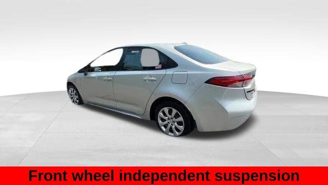 Used 2025 Toyota Corolla LE FWD image 28