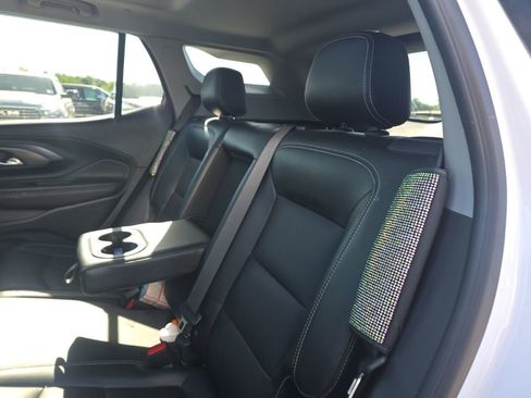 Used 2022 GMC Terrain SLT AWD/4WD image 11