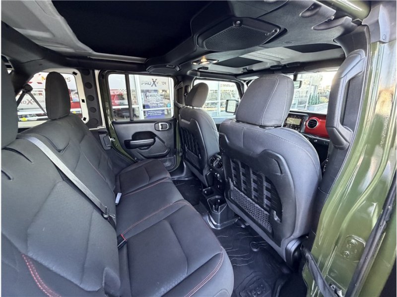 Used 2021 Jeep Wrangler Unlimited Rubicon AWD/4WD image 31