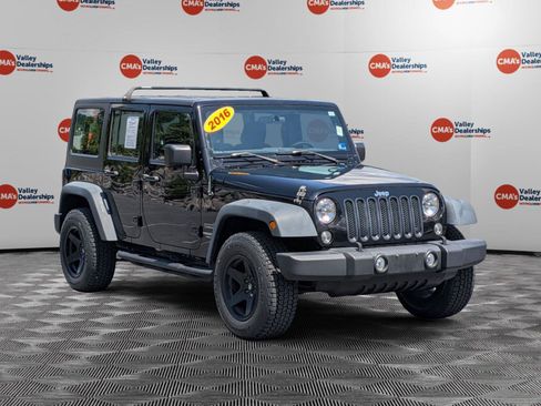 Used 2016 Jeep Wrangler Unlimited Sport AWD/4WD image 3