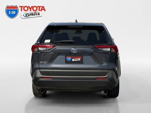 Certified 2024 Toyota RAV4 LE AWD/4WD image 4