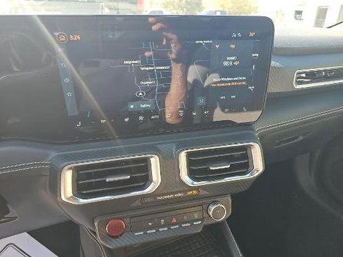 Used 2024 Ford Mustang GT Premium image 9