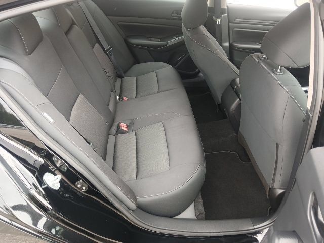 Used 2024 Nissan Altima 2.5 S FWD image 14