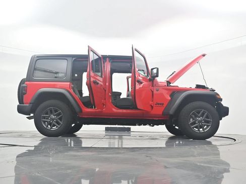 Used 2024 Jeep Wrangler Unlimited Sport AWD/4WD image 50