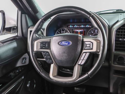 Used 2021 Ford Expedition XLT image 13