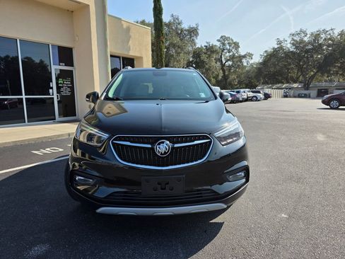Used 2017 Buick Encore Essence image 2