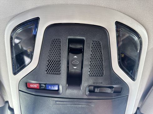 Certified 2025 Subaru Outback Touring XT image 24