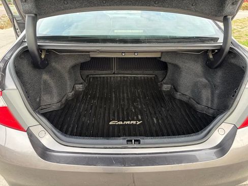 Used 2017 Toyota Camry LE image 15