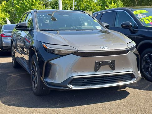Certified 2023 Toyota bZ4X AWD w/ Weather Package image 2
