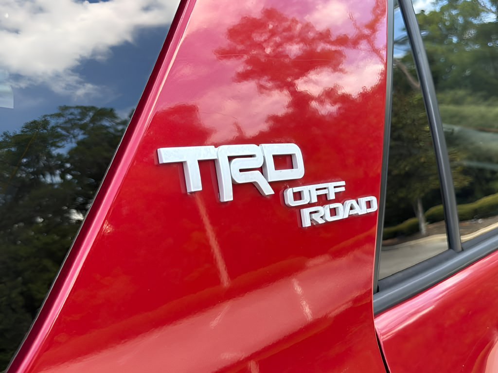 Used 2019 Toyota 4Runner TRD Off-Road Premium AWD/4WD image 28