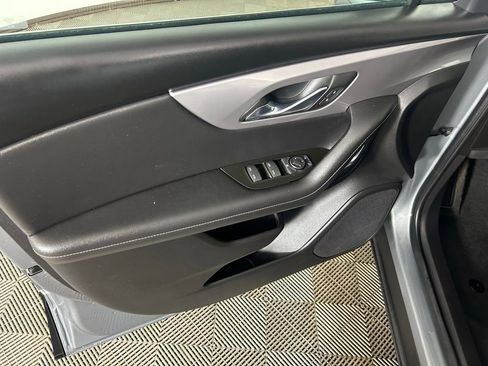 Used 2025 Chevrolet Blazer LT image 12