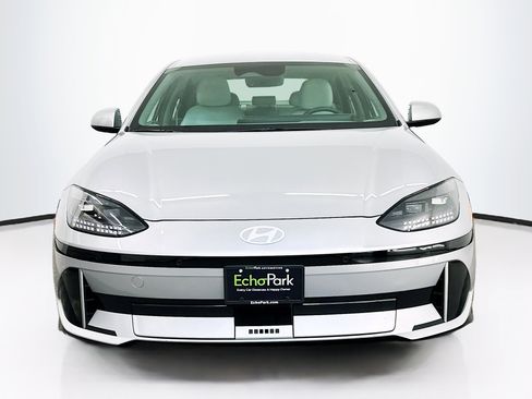 Used 2024 Hyundai Ioniq 6 SEL image 2