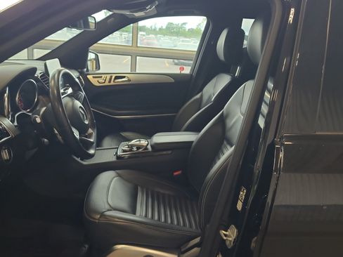 Used 2018 Mercedes-Benz GLS 550 4MATIC image 8