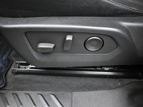 Used 2024 GMC Canyon Elevation w/ Convenience Package image 7