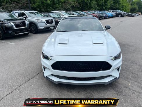 Used 2022 Ford Mustang GT Premium w/ Black Accent Package RWD image 11