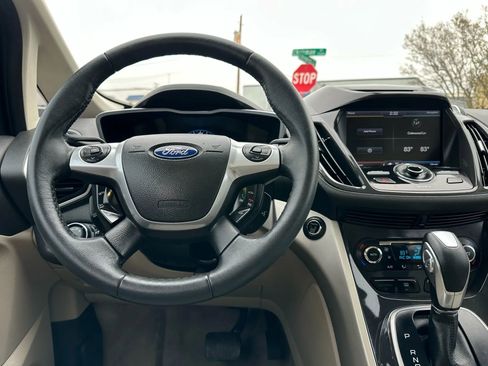 Used 2013 Ford C-MAX SEL image 28