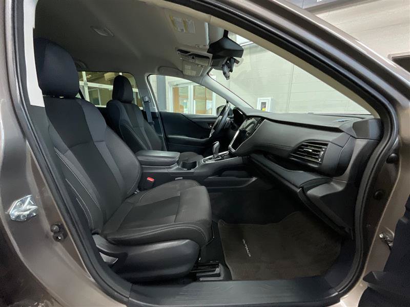 Used 2023 Subaru Outback Premium AWD/4WD image 27