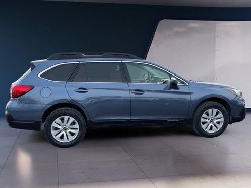 Used 2018 Subaru Outback 2.5i Premium image 6