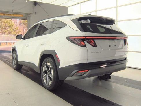Used 2025 Hyundai Tucson SEL FWD image 3