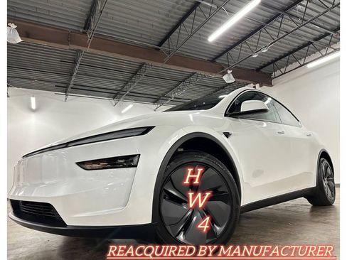 Used 2026 Tesla Model Y Long Range AWD/4WD image 1