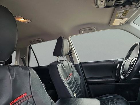 Used 2014 Toyota 4Runner Trail image 34