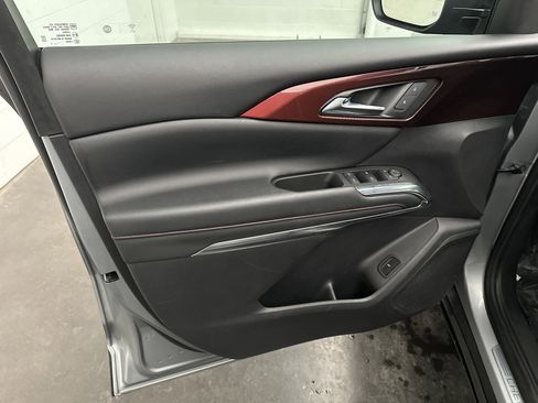 Used 2024 Chevrolet Traverse Z71 image 19