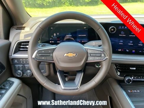 New 2026 Chevrolet Suburban LT w/ Comfort Package AWD/4WD image 22