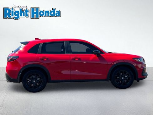 Used 2025 Honda HR-V Sport image 7