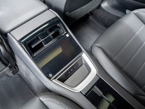 Certified 2024 Porsche Panamera 4 AWD/4WD image 40