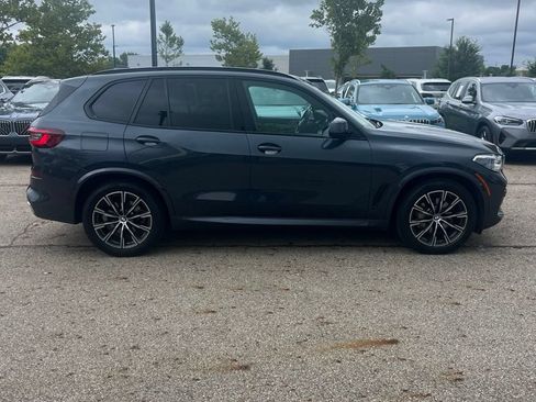 Used 2022 BMW X5 xDrive40i w/ M Sport Package AWD/4WD image 3