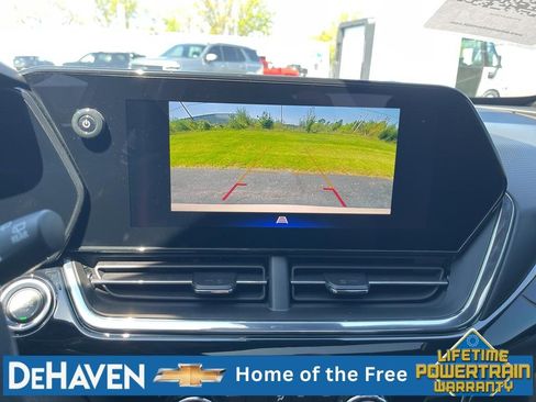 Used 2026 Chevrolet Trax RS w/ Sunroof Package FWD image 15