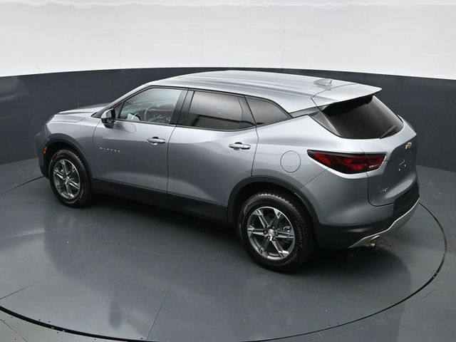 Used 2025 Chevrolet Blazer LT FWD image 36